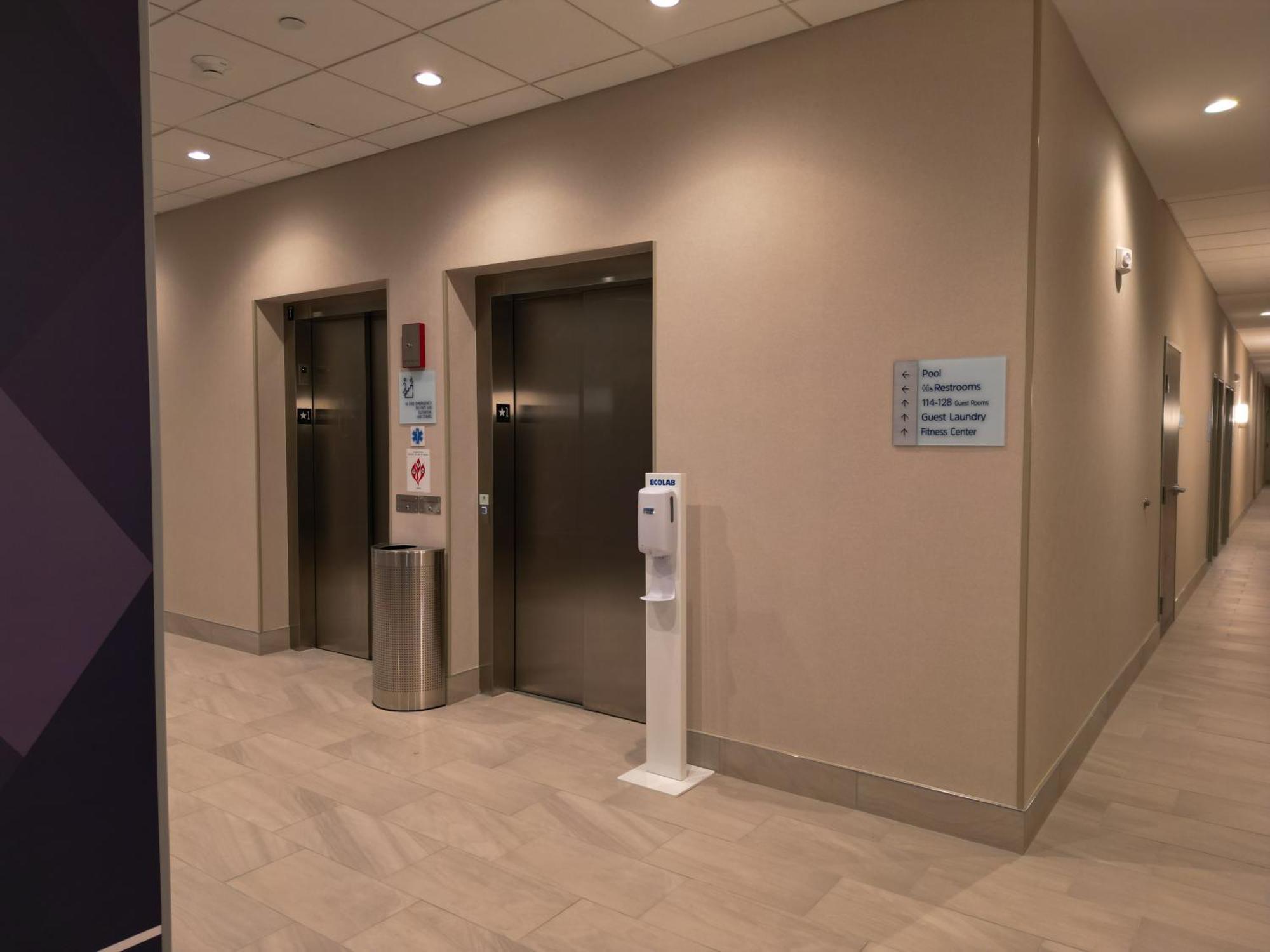 Holiday Inn Express & Suites Chicago Schaumburg By Ihg Exteriör bild