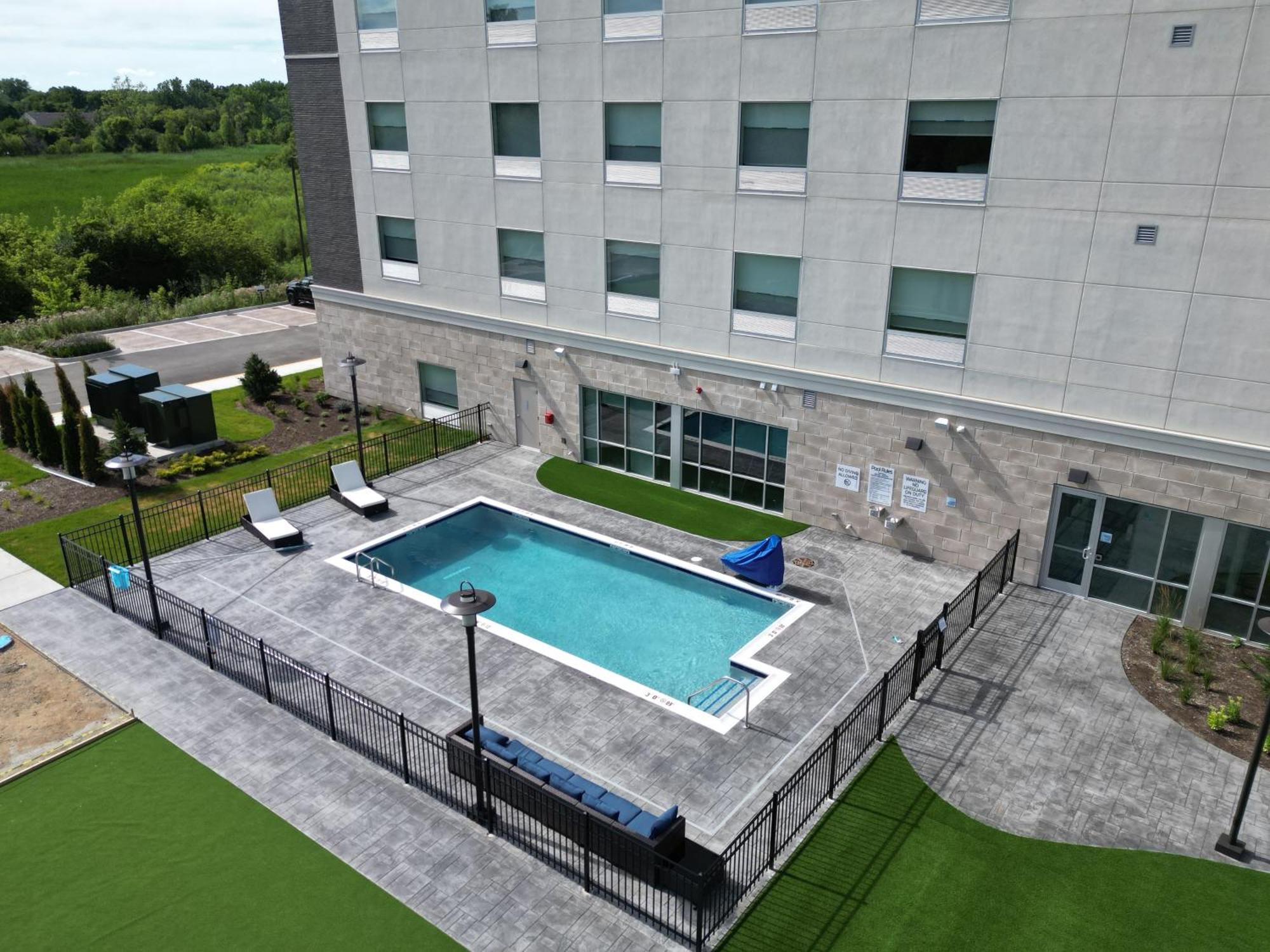 Holiday Inn Express & Suites Chicago Schaumburg By Ihg Exteriör bild