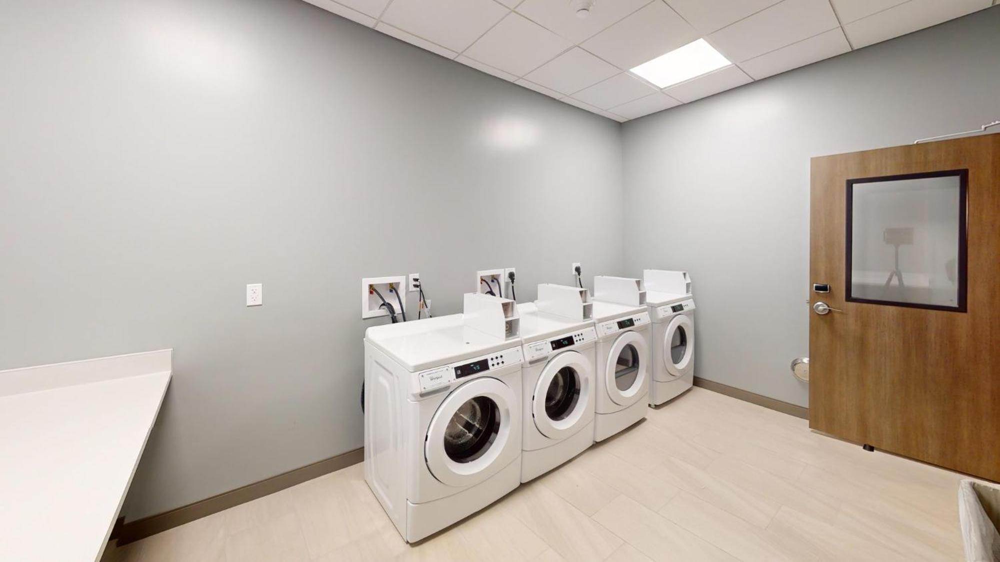 Holiday Inn Express & Suites Chicago Schaumburg By Ihg Exteriör bild