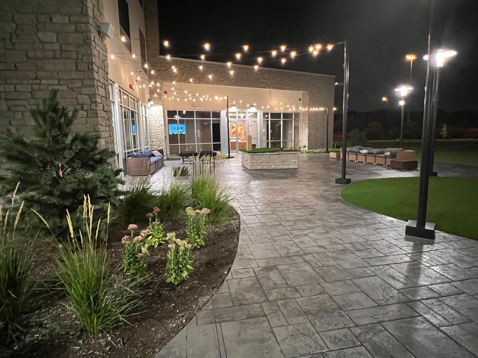 Holiday Inn Express & Suites Chicago Schaumburg By Ihg Exteriör bild